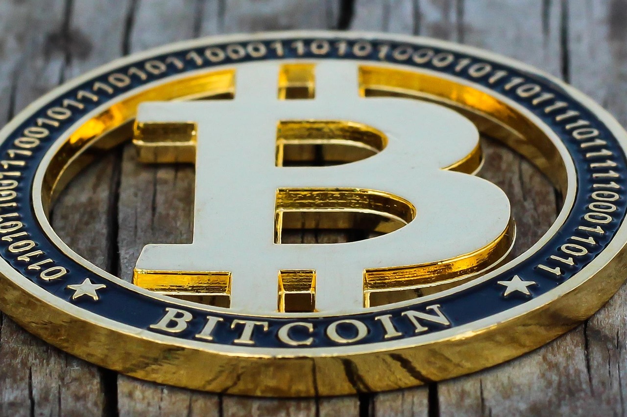 普京宣布俄乌战争复活节停火30小时！比特币涨破8.5万美元